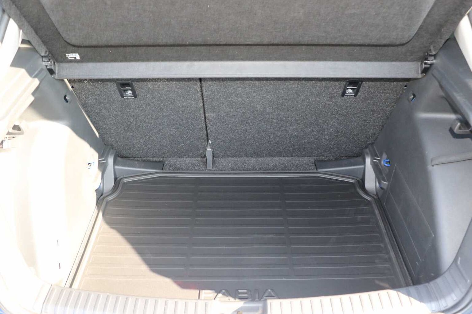 SKODA Fabia 1.0 TSI (95ps) SE Comfort 5-Dr Hatchback