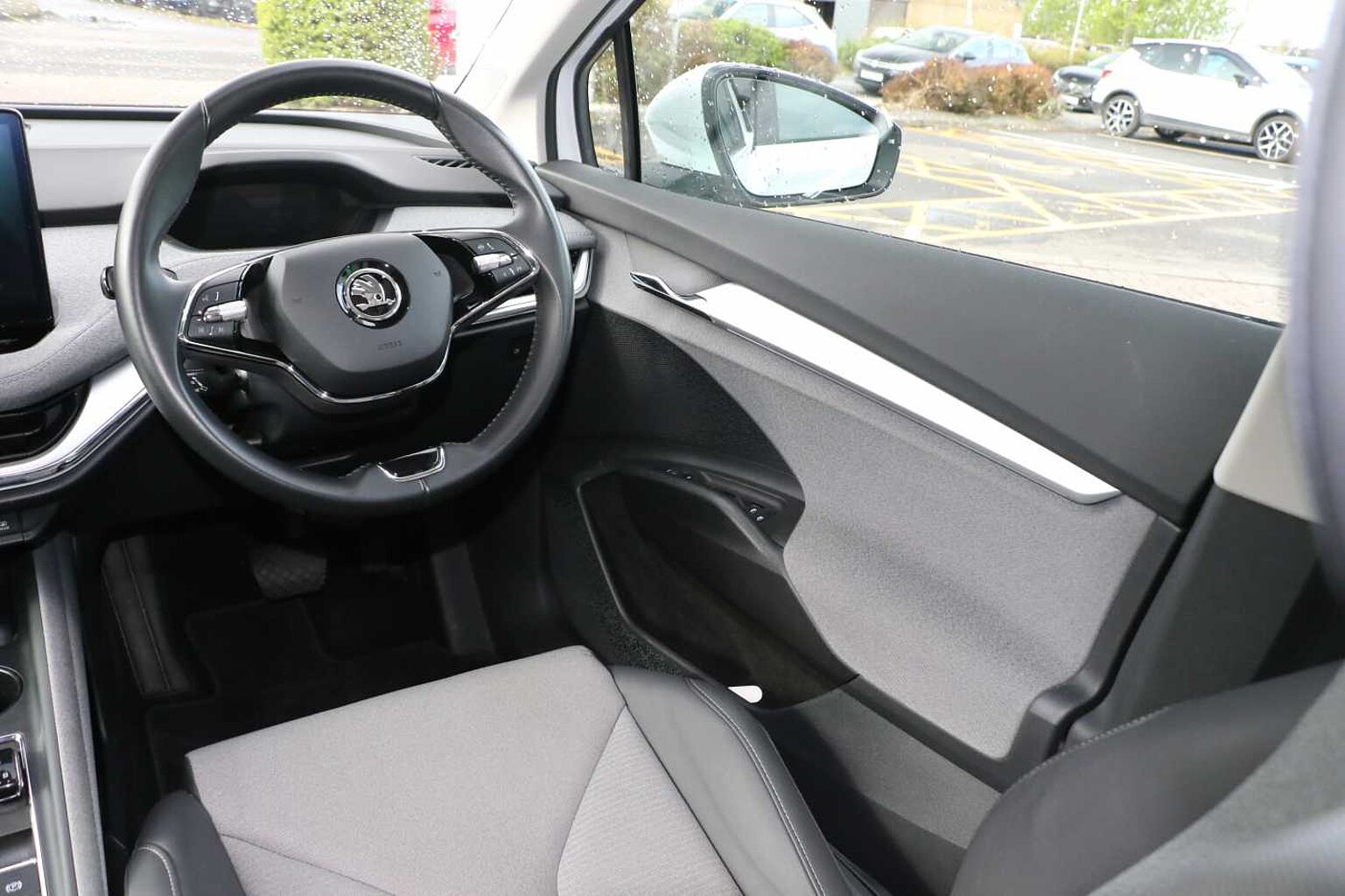 SKODA Enyaq iV E (179ps) 60 62 Kwh