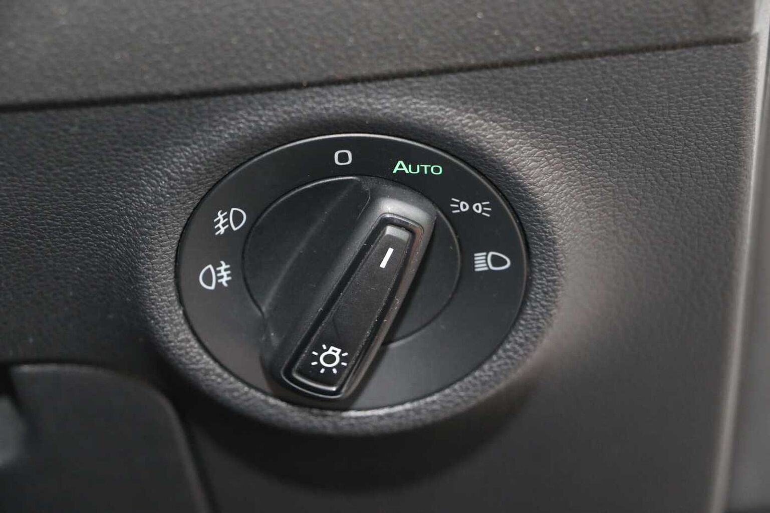 SKODA Karoq SUV 1.0 TSI (115ps) SE Nav Plus