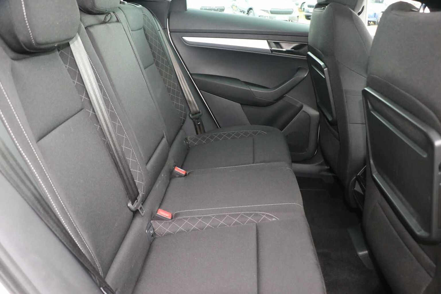 SKODA Karoq SUV 1.0 TSI (115ps) SE Nav Plus